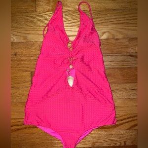Acacia fruit punch mesh Kokomo